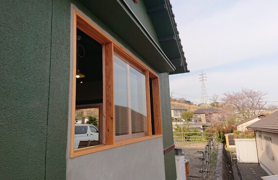 杵築市の高台に建つ民家のリフォームで外部引き戸建具を製作しました